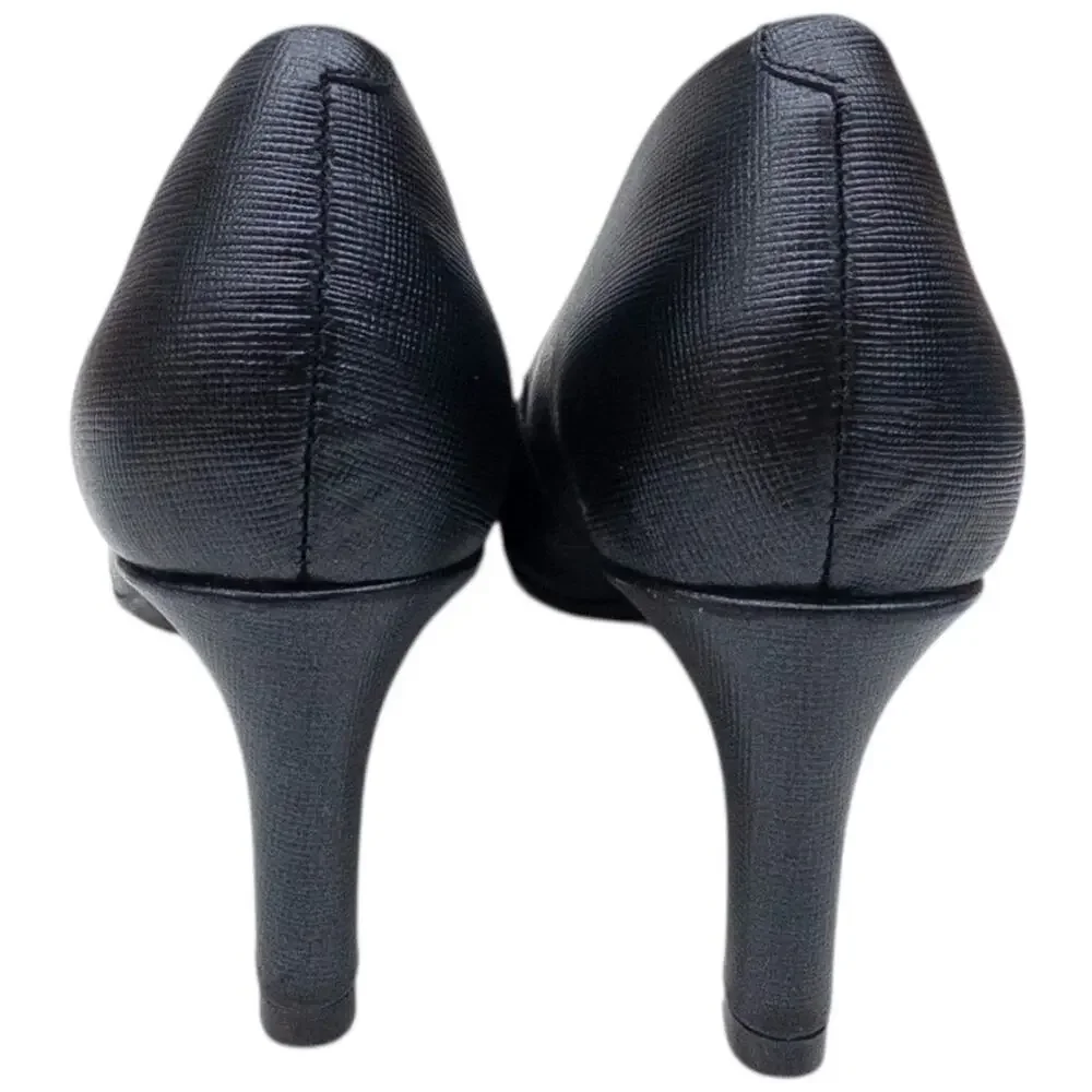 Clarks Artisian Black Textured Leather Heels Pumps Women's 5.5